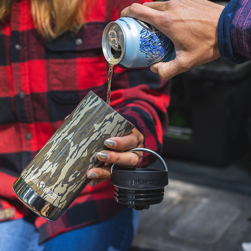 12oz-tkwide-with-cafe-cap-mossy-oak-u3 12oz_tumbler_mossyoak_bottomlands_beer_pour_square.jpg
