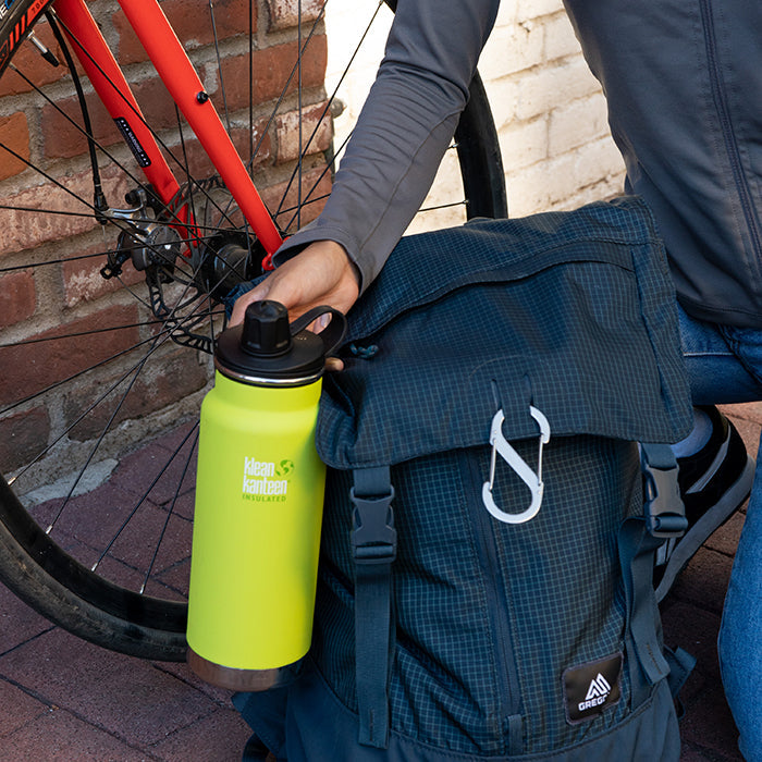 tkwide-chug-cap-a7 K32TKWSSL-JP-Bottle-Biking-Chug-Cap-lifestyle.jpg