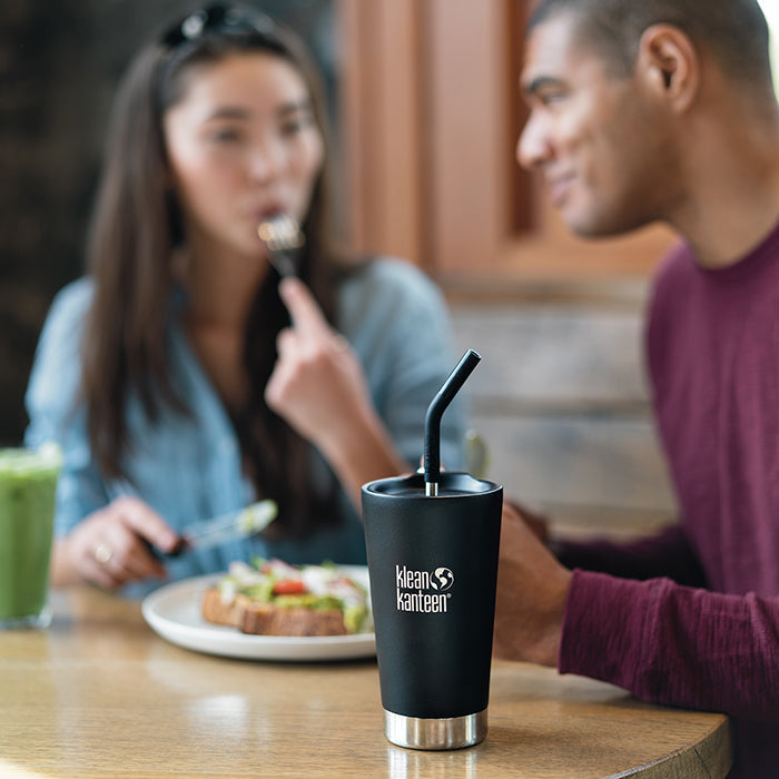 straw-2-pack-black-sale-n1 coffee-tumbler-metal_straw_lifestyle.jpg