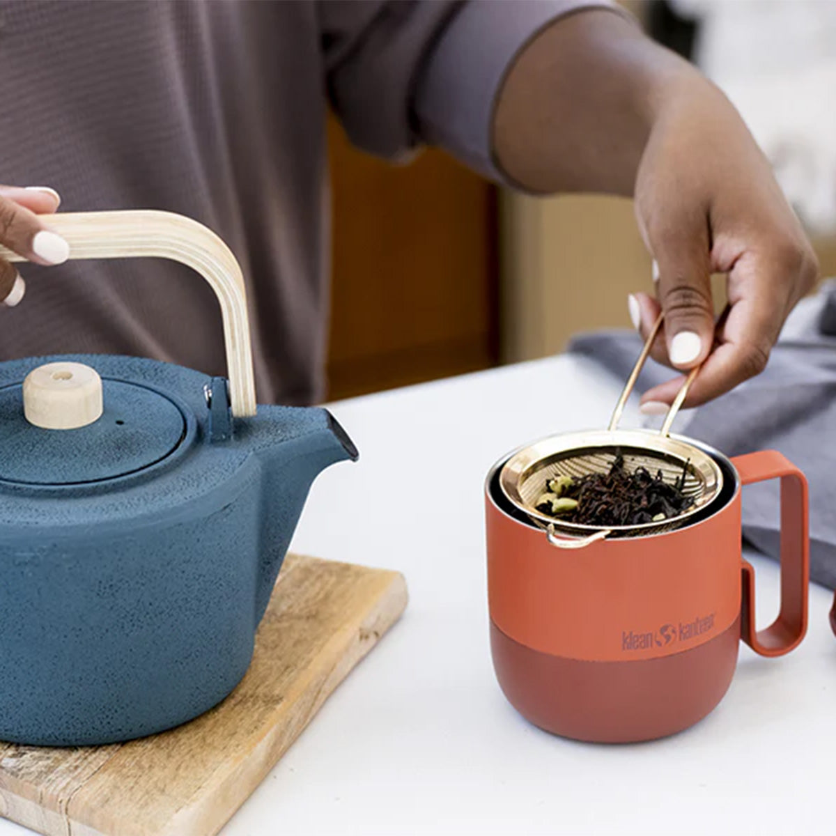 14oz-rise-mug-sale-j5 coffee_tea_seep_rise_mug_square.jpg