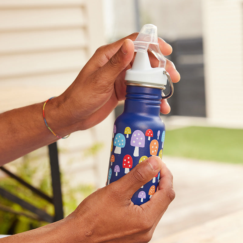 12oz-kid-s-classic-sippy-x9 kid_sippy_12oz_closeup_dustcover_square.jpg