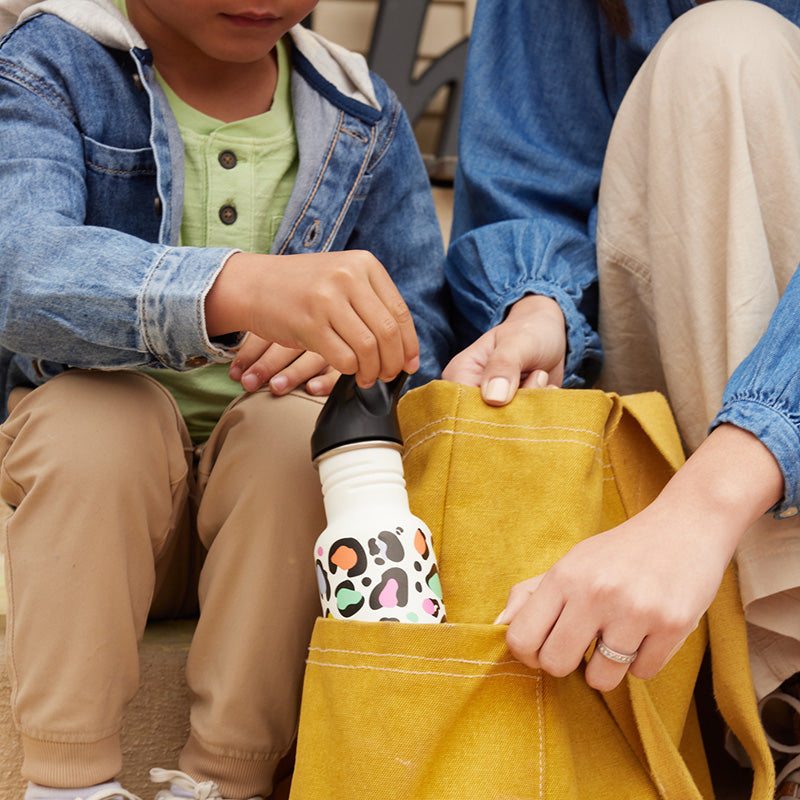 12oz-kid-s-classic-with-flip-seal-sport-cap-j9 kid_sport_flip_seal_12oz_bag_pull_square.jpg