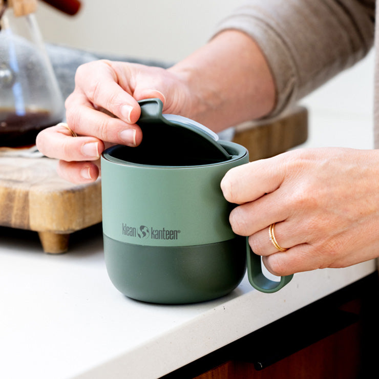 flip-lid-k4 rise_flip_lid_large_coffee_mug.jpg