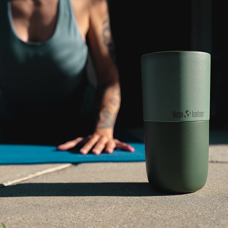 smoothie-set-i8 smoothie_kit_rise_tumbler_seaspray_closeup.jpg