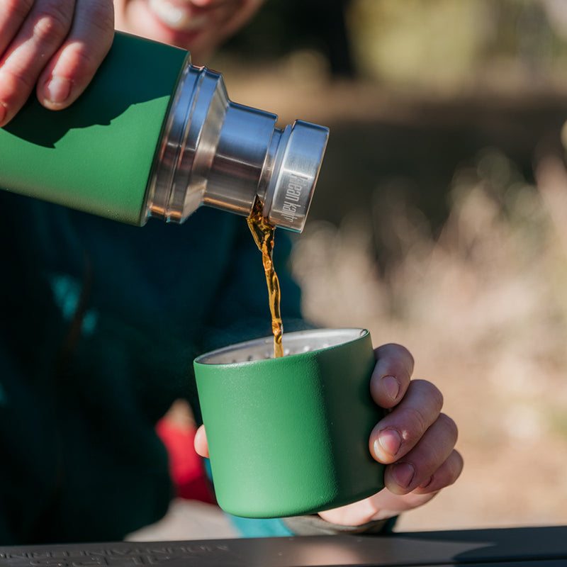 tkpro-maintenance-kit-x4 tkpro_32oz_thermos_green_pourthrough_lifestyle.jpg