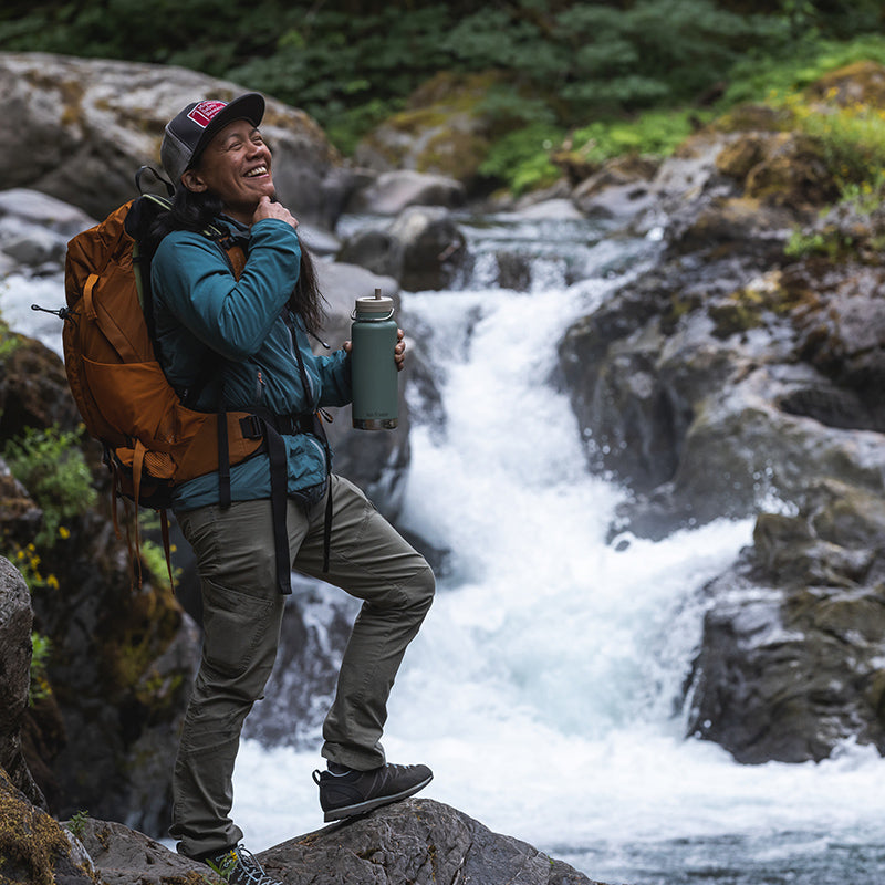 32oz-tkwide-with-twist-cap-s0 tkwide_32oz_insulated_bottle_twist_backpack_river_guy_square.jpg
